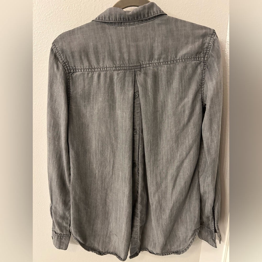 Cloth & Stone Top Women M Gray Long Sleeve Button up Back Relaxed Cowgirl shirt